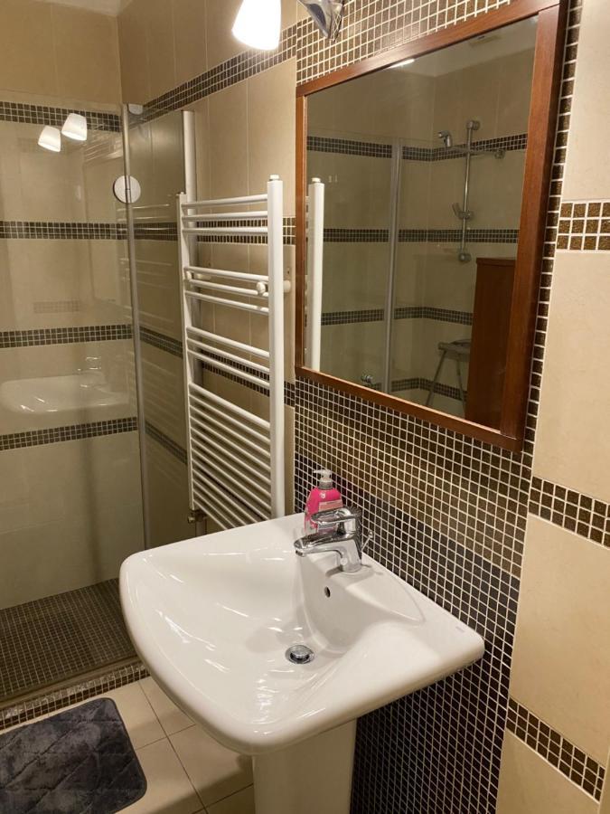 Parisi Flat Appartement Boedapest Buitenkant foto