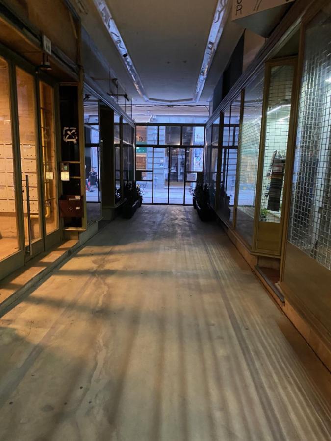 Parisi Flat Appartement Boedapest Buitenkant foto